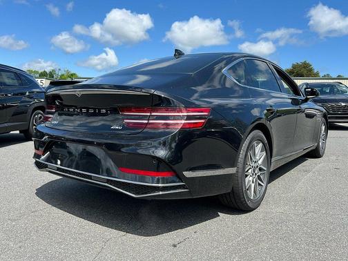 2025 Genesis G80 2.5T