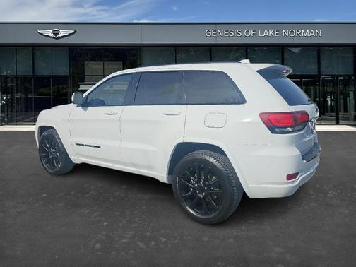 2017 Jeep Grand Cherokee Altitude