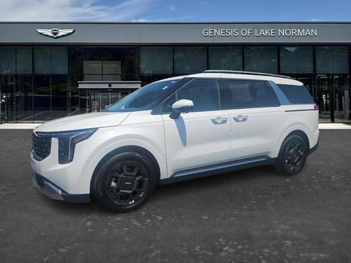 White 2025 Kia Carnival SX