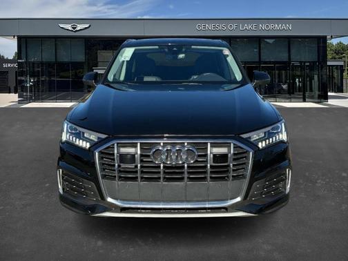 2024 Audi Q7 45 Premium Plus