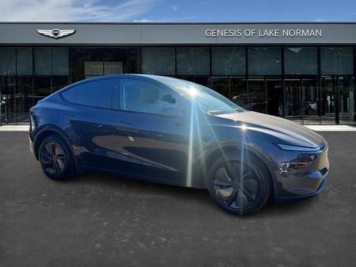 2026 Tesla Model Y PREMIUM