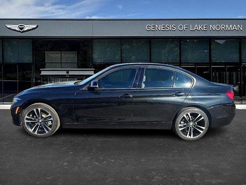 2018 BMW 330 i xDrive
