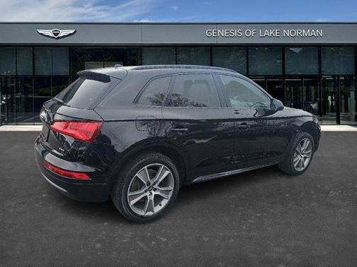 2020 Audi Q5 45 Prestige