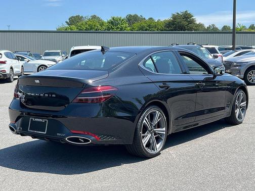 2025 Genesis G70 2.5T