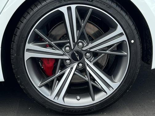 2025 Genesis G70 3.3T Sport Prestige