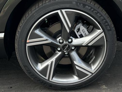 2025 Genesis GV80 2.5T Prestige