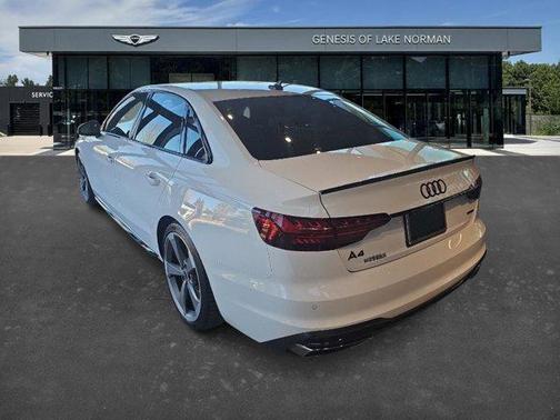 2023 Audi A4 45 S line Premium Plus