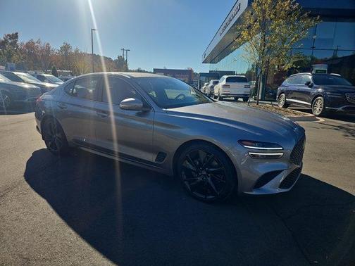 2023 Genesis G70 2.0T