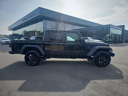 2023 Jeep Gladiator Sport