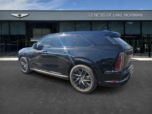 2025 Cadillac Escalade IQ Sport 2