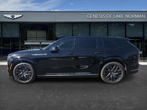 2025 Cadillac Escalade IQ Sport 2