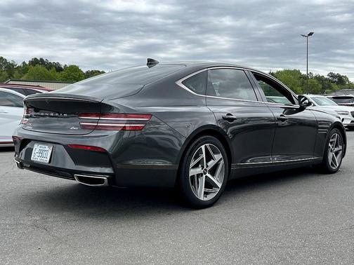 2024 Genesis G80 2.5T