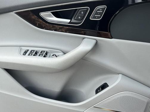 2019 Audi Q7 55 Prestige