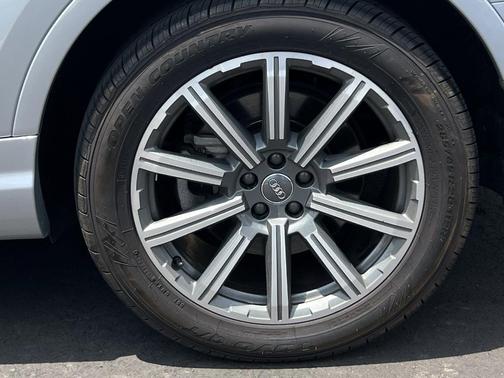 2019 Audi Q7 55 Prestige