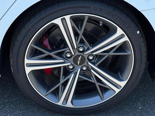2025 Genesis G70 3.3T Sport Prestige