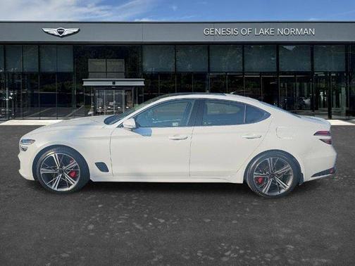 White 2024 Genesis G70 3.3T Sport Advanced
