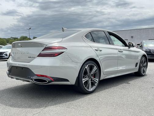 2025 Genesis G70 3.3T Sport Advanced