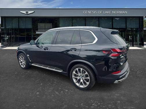 Black 2024 BMW X5 sDrive40i