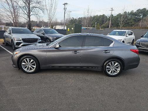 2015 INFINITI Q50 Premium