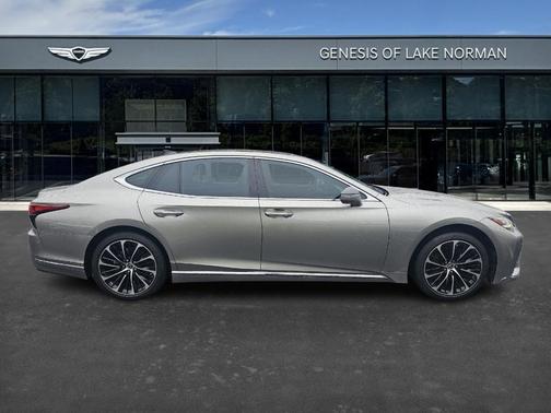 2023 Lexus LS 500 Base