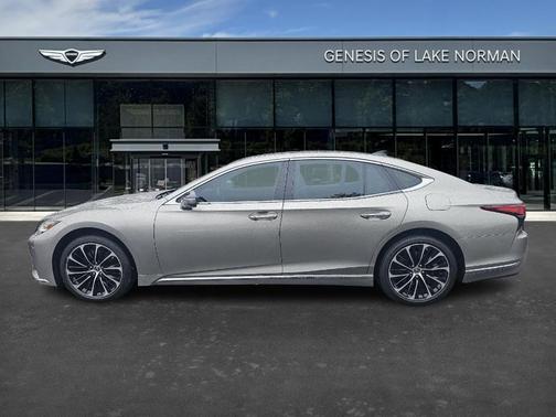 2023 Lexus LS 500 Base