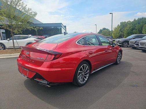 2020 Hyundai SONATA Limited