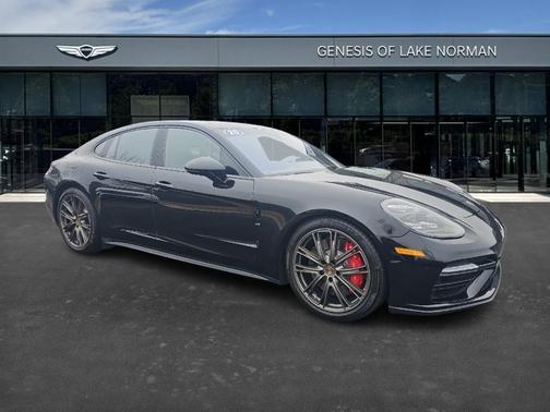 2020 Porsche Panamera Turbo