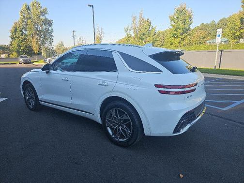 2023 Genesis GV70 2.5T
