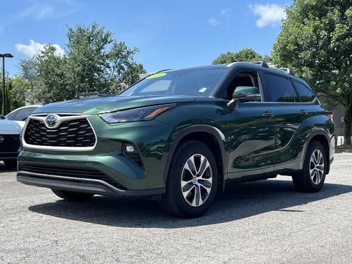 2023 Toyota Highlander L