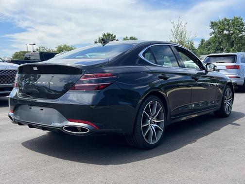 2024 Genesis G70 2.5T