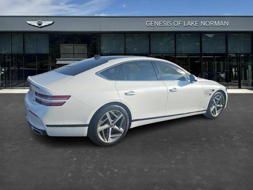 2024 Genesis G80 2.5T