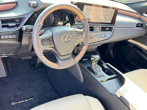 2023 Lexus ES 350 Ultra Luxury