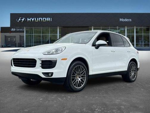 2017 Porsche Cayenne Platinum Edition