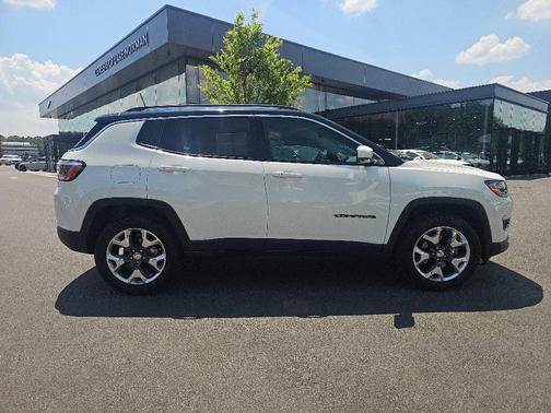 White 2019 Jeep Compass Limited