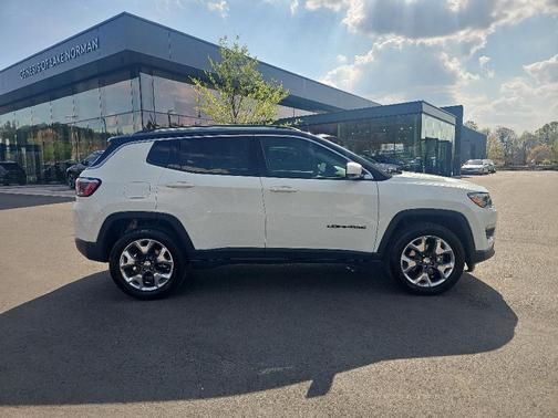White 2019 Jeep Compass Limited