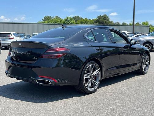 2025 Genesis G70 2.5T