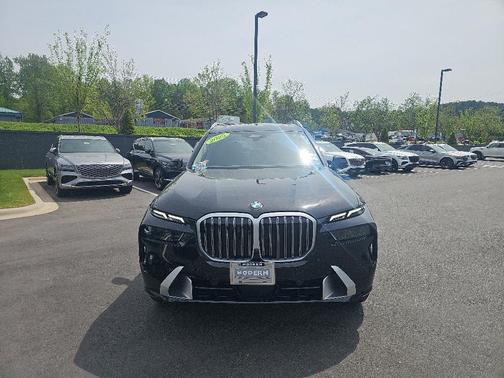 Black 2025 BMW X7 xDrive40i