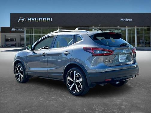 2022 Nissan Rogue Sport SL
