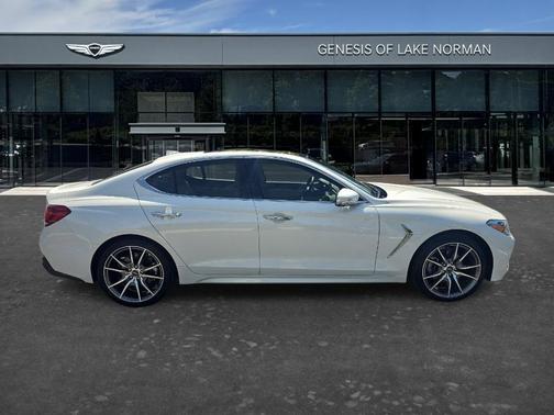 White 2021 Genesis G70 2.0T