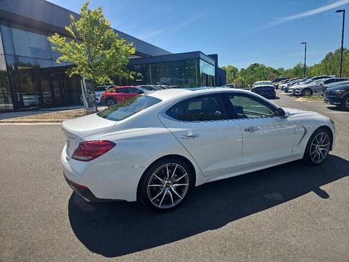 2021 Genesis G70 2.0T