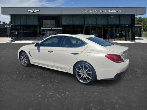 White 2021 Genesis G70 2.0T