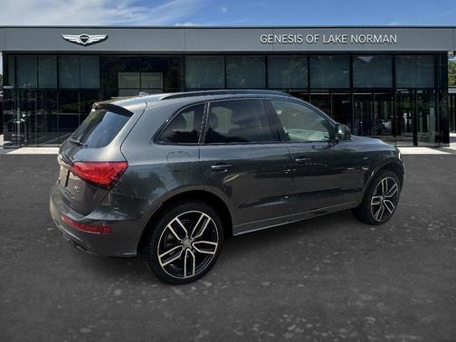 Daytona Gray Pearl Effect 2017 Audi Q5 3.0T Premium Plus