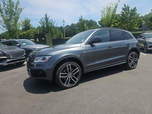 Daytona Gray Pearl Effect 2017 Audi Q5 3.0T Premium Plus