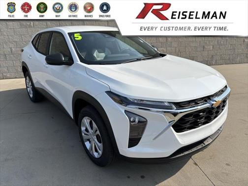 2025 Chevrolet Trax LS