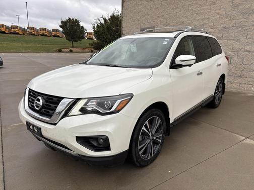 2018 Nissan Pathfinder Platinum