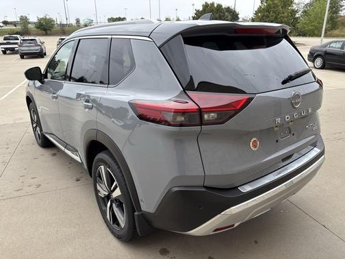 2022 Nissan Rogue Platinum