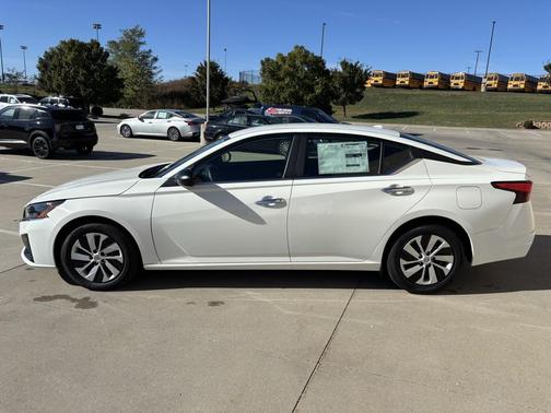 2025 Nissan Altima S