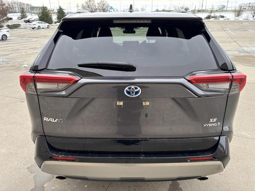 2023 Toyota RAV4 Hybrid SE