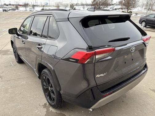 2023 Toyota RAV4 Hybrid SE