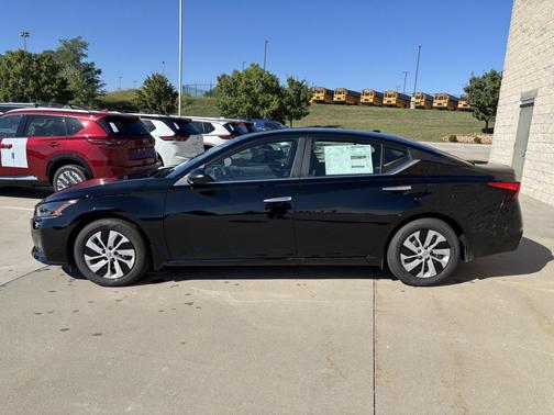 2025 Nissan Altima S